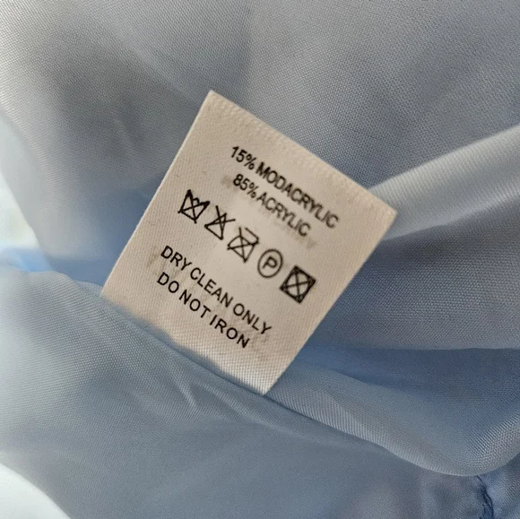 AZALEA WANG Blue Vegan Faux Fur Crop Jacket Coat Size L BRIDAL BACHELORETTE - Picture 8 of 8